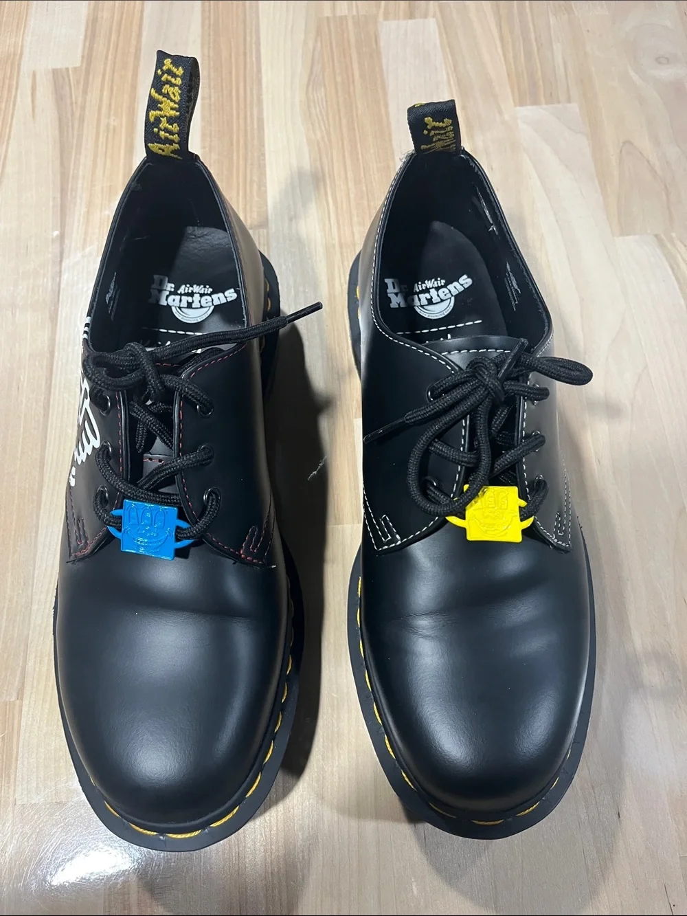 Dr. Martens Black Leather Derby Shoes with Pink & White Graphic mens 9